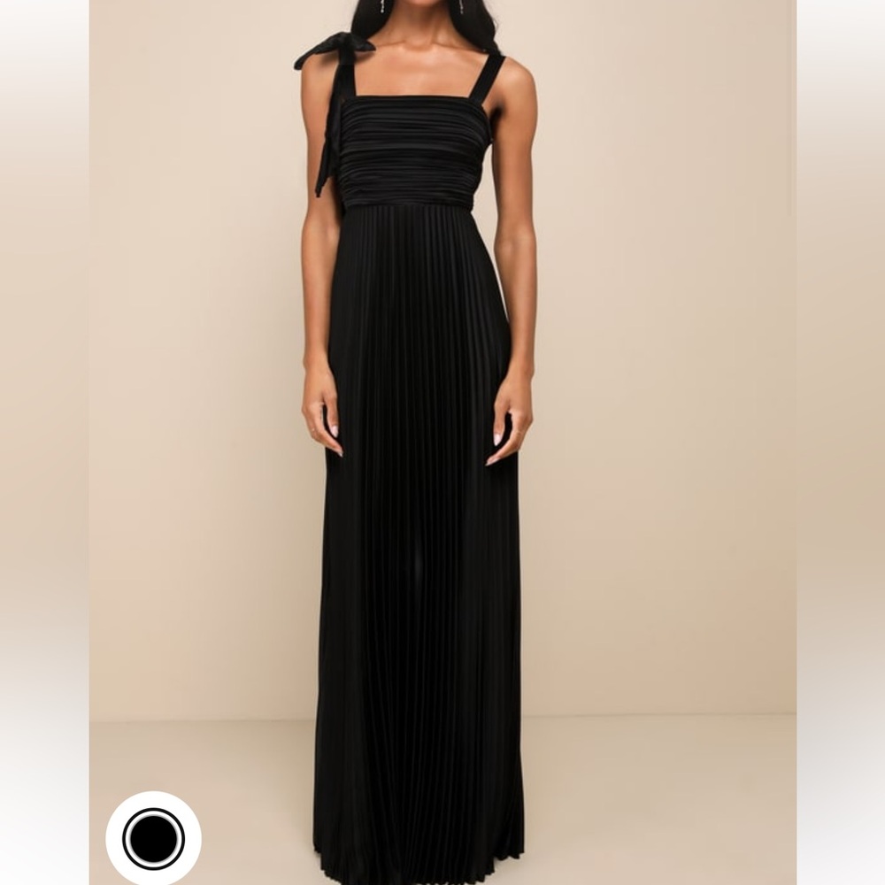 Gorgeous Purpose Black Satin Pleated Sleeveless Bow Maxi Dress
